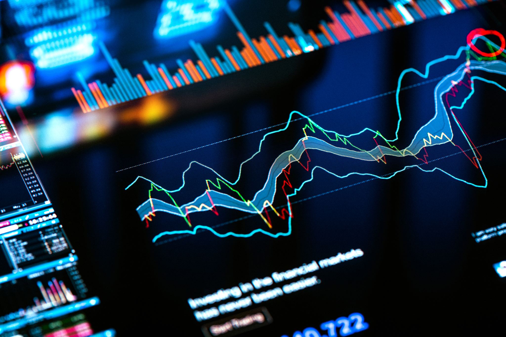 Data-displayed-on-screen